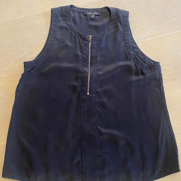 JUDITH & CHARLES black silk shell with front zipper detail, size 6 - Picture 1 of 8